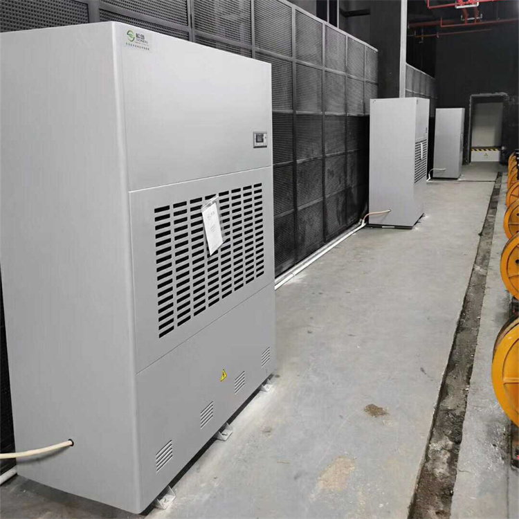 專業倉庫干燥除濕機，精準控制濕度，保護貨物免受潮濕損害